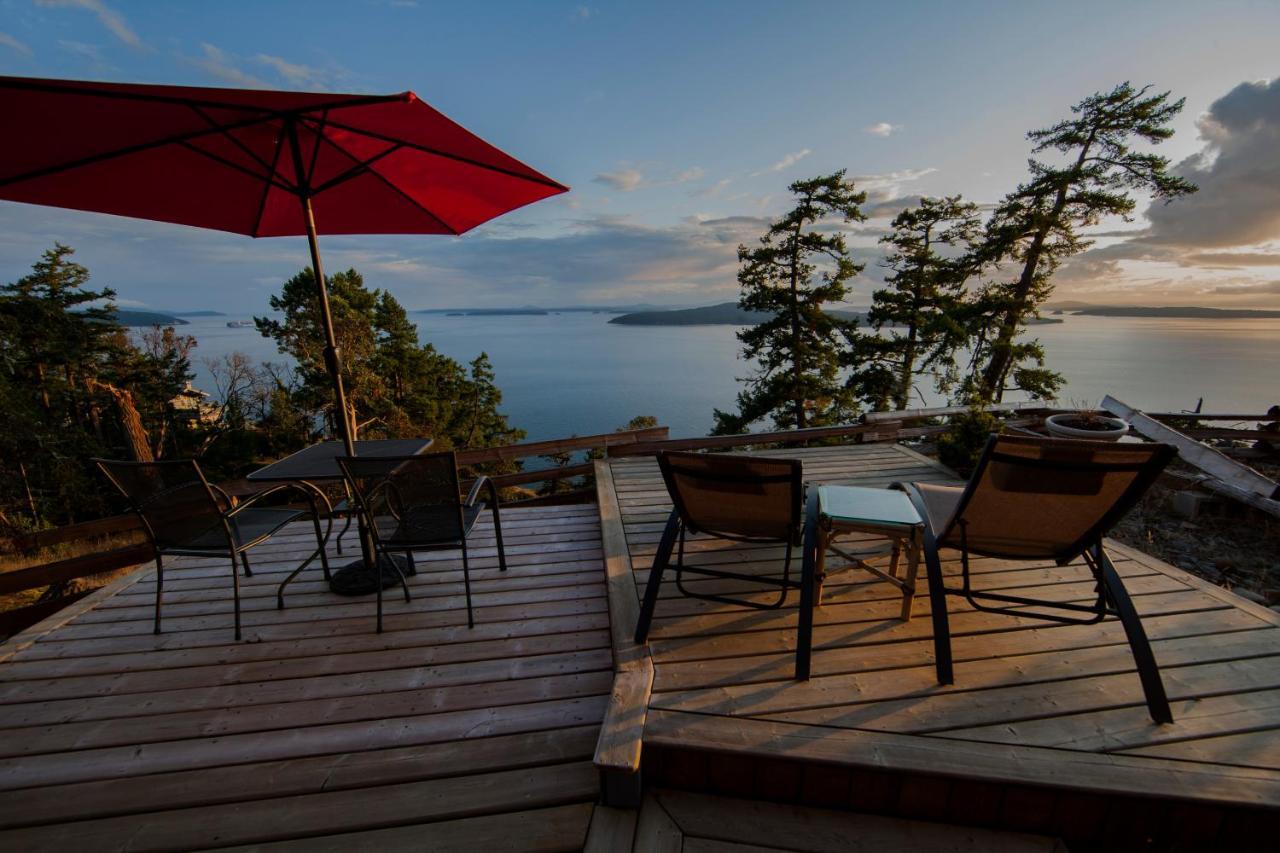 Shangri-La Oceanfront Vacation Home Bedwell Harbour Eksteriør bilde